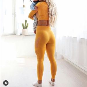Rare Gymshark flawless knit leggings citrus yellow